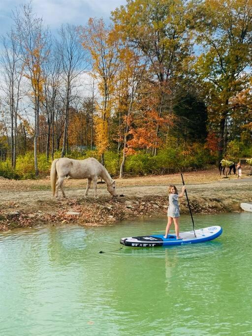 Large Log Cabin Chalet W/ Hot Tub - Horses & Lake! Villa Loveland ภายนอก รูปภาพ