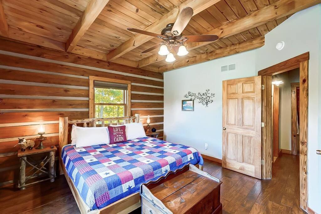 Large Log Cabin Chalet W/ Hot Tub - Horses & Lake! Villa Loveland ภายนอก รูปภาพ